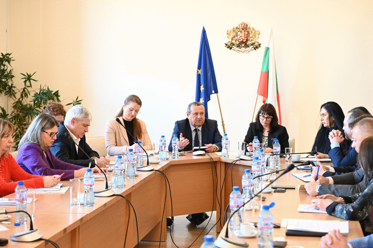 Министър Адемов Към Социалните Партньори: Необходим Е Широк Консенсус За Усъвършенстването На Пенсионната Система