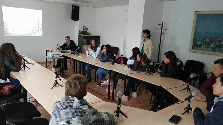 Експерти изнесоха открит урок пред ученици