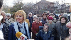 ОМБУДСМАНЪТ СЕ СРЕЩНА С ПРОТЕСТИРАЩИТЕ СРЕЩУ ПЕШЕХОДЕН НАДЛЕЗ В ПЛОВДИВСКИЯ КВАРТАЛ "ПРОСЛАВ"