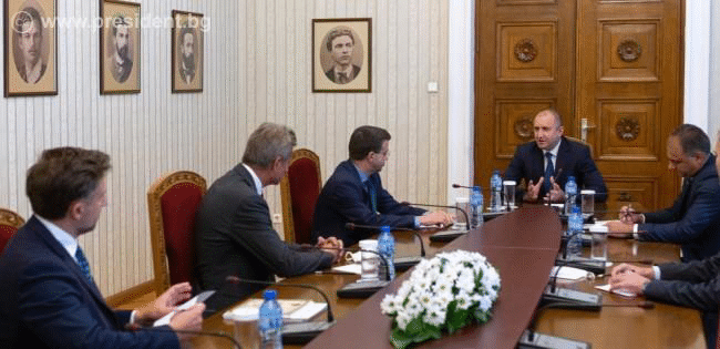 Държавният глава обсъди перспективите за партньорство на инициативата „Три морета“ с представители на американските търговски камари в Централна и Източна Европа