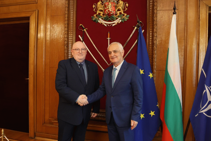 Министърът на отбраната Атанас Запрянов се срещна с президента на Европейската организация на военните асоциации и профсъюзи Министърът на отбраната Атанас Запрянов се срещна с президента на Европейската организация на военните асоциации и профсъюзи
