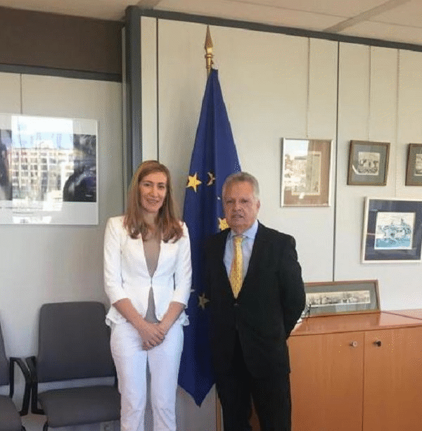 Министър Ангелкова проведе работна среща в Брюксел с генералния директор на ГД „Енергетика“ в ЕК Доминик Ристори