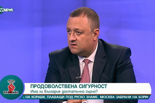 Министър Иван Иванов: Очакваме добра реколта