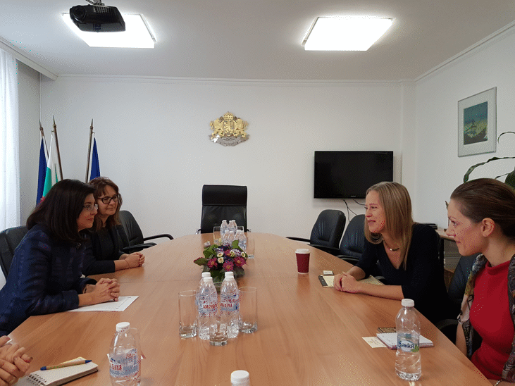 Министър Кунева: Фокусираме Се Върху Професионалното Образование