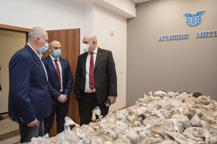 Окръжна прокуратура-Варна ръководи досъдебно производство за контрабанда през граница на над 400 кг хероин