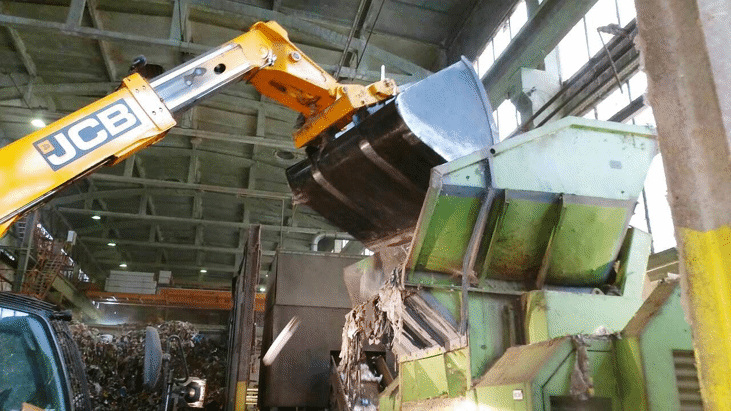 Над 52 млн.къса безакцизни цигари и над 18 тона тютюн бяха унищожени в пещите на циментов завод