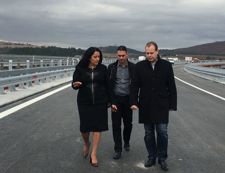 Министър Павлова: Две тапи по-малко по „Хемус“ от днес, инвестирахме над 15 млн. лв. за ремонта на три виадукта