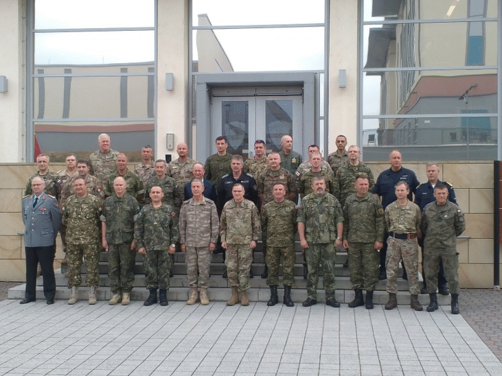 Заместник-началникът на отбраната вицеадмирал Емил Ефтимов участва в конференция за противодействието на екстремистките организации