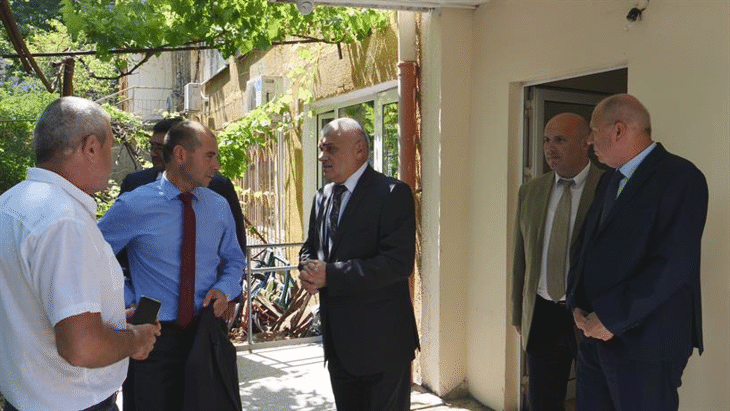 Министър Радев посети Четвърто РУ-Бургас