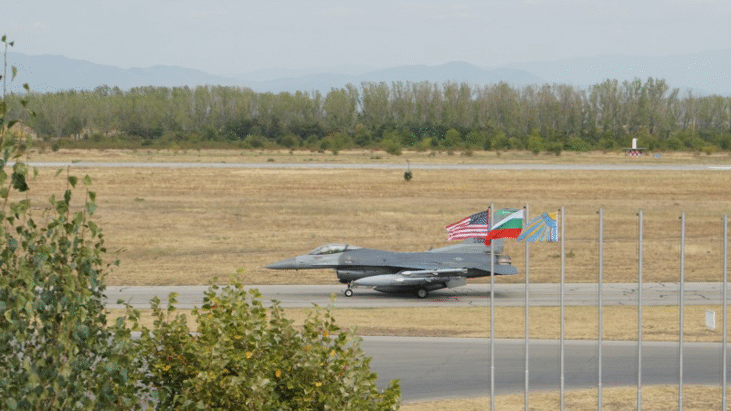 Американските екипажи на F-16 кацнаха на летище Граф Игнатиево за участие в „Тракийска пепелянка - 2020“