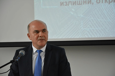 Министър Петков: Необходимо е непрекъснато инвестиране в уменията на работната сила