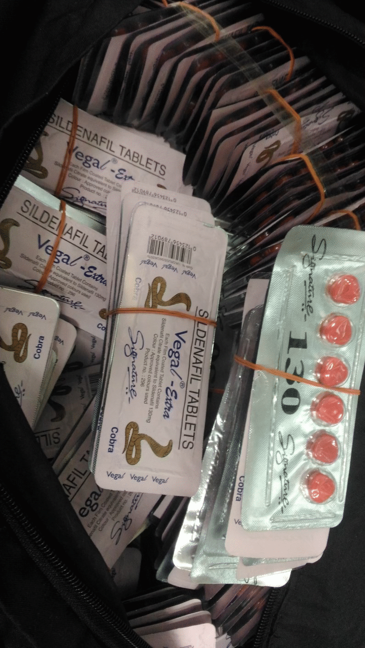 5880 таблетки за полова мощ задържаха митнически служители в района на Дунав мост 2