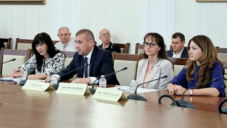 Министър Георги Пеев: Железопътният транспорт е нашата ахилесова пета