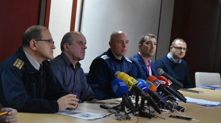 И водачи, и пешеходци не трябва да забравят и да се съобразяват със зимните условия