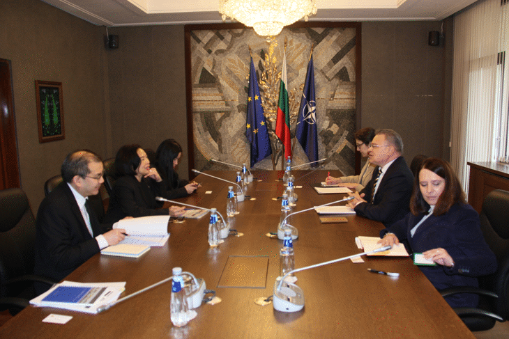 Среща на г-н Тодор Стоянов, генерален директор на  Генерална дирекция „Двустранни отношения“ в МВнР,  с г-жа Кронгканит Ракчарън, Генерален директор на департамент „Европейски въпроси“ в МВнР на Кралство Тайланд