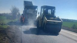 В област Бургас се асфалтират трасетата, по които ще премине Giro d'Italia. Предстои полагане на маркировката