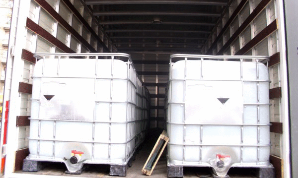 5325 литра спирт и нелегални цигари задържаха митнически служители при проверка в района на Радомир