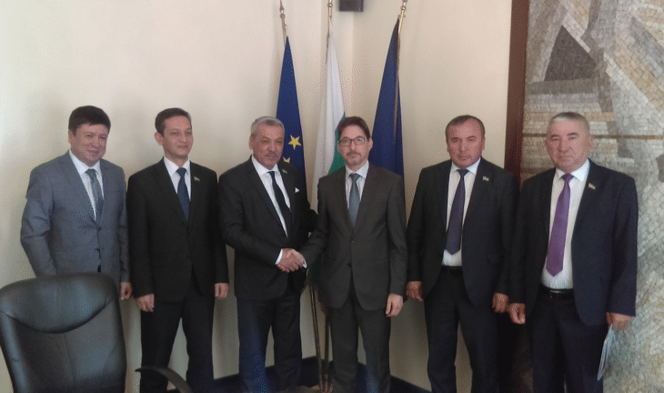 Заместник-министър Юрий Щерк обсъди развитието на сътрудничеството между България и Узбекистан с депутати от узбекистанския парламент