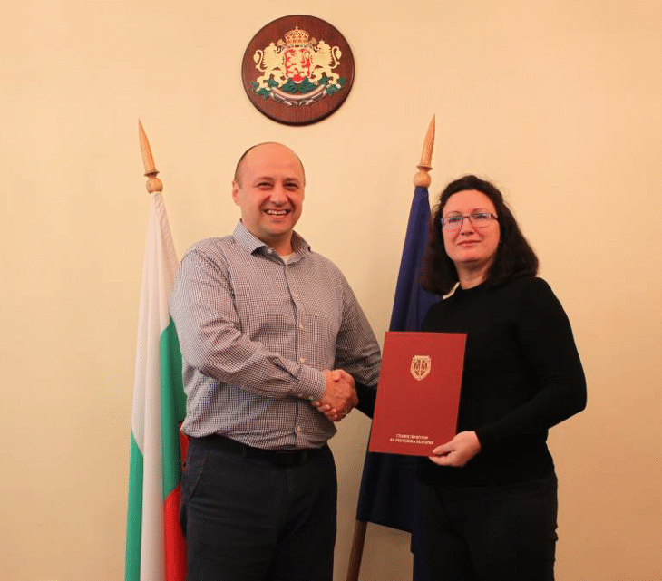 Главният прокурор награди Надежда Белчева, говорител на Районна прокуратура-Стара Загора, за образцово изпълнение на служебните задължения