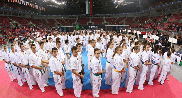 Министър Кралев откри Европейското първенство по карате в София