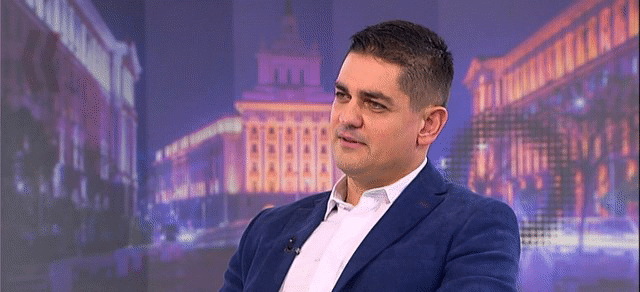Министър Василев: “Започваме проверка по сигнали за клубове-фантоми в БФС”