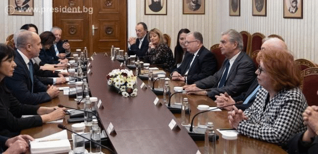 Президентът: България се гордее, че не допусна депортацията на нито един български евреин в един от най-мрачните периоди от човешката история