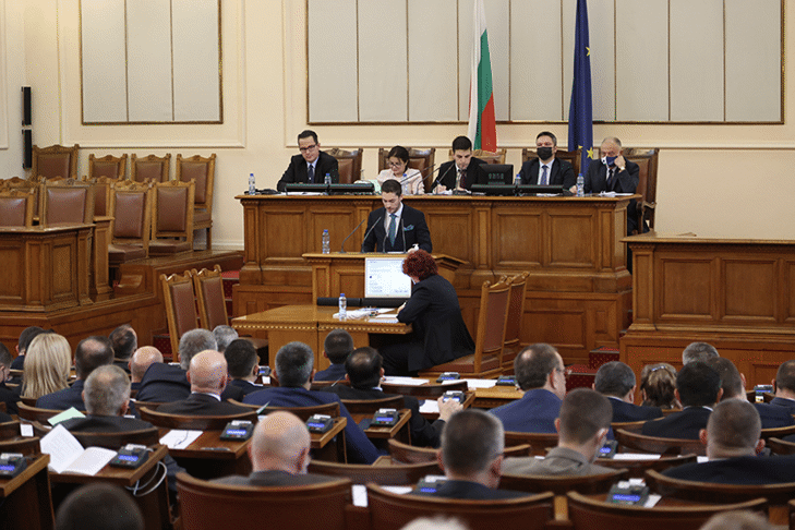 Народното събрание избра съставите на постоянните парламентарни комисии