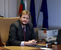 Министър Седларски инициира подписването на предварителен договор между НКИЗ и ЧЕЗ