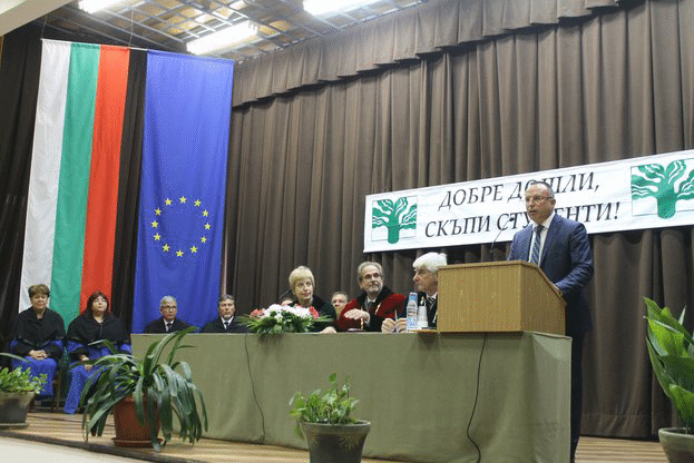 Министър Порожанов откри академичната година в Лесотехническия университет