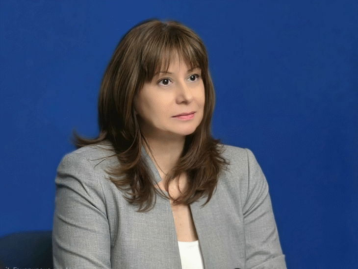 В становище до депутатите: Омбудсманът Велислава Делчева поиска повече подкрепа за деца, семейства и уязвими групи