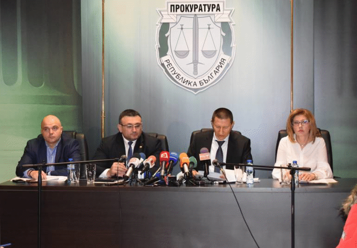 Борислав Сарафов: "Извършителят на убийствата в гр. Нови Искър е един"