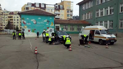 Дирекция „Аварийна помощ и превенция“ организира открит урок за действия при земетресение и наводнение