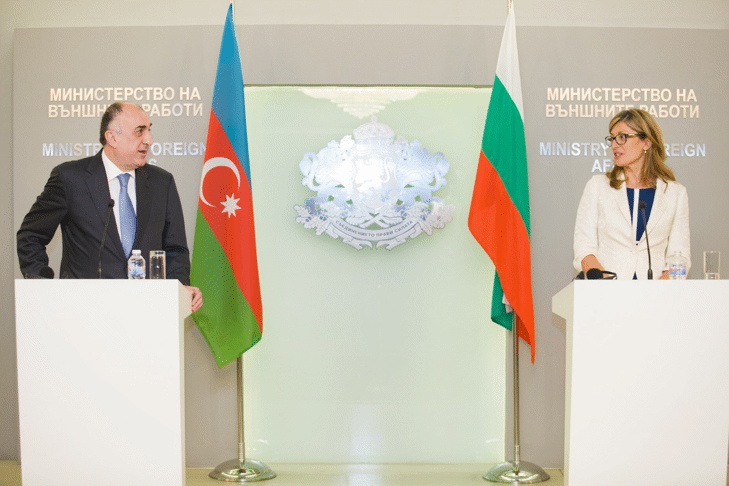 Министър Захариева: Газификацията на домовете в България ще подобри качеството на въздуха