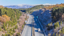 През следващата седмица ще се почистват облицовани окопи в участък от АМ „Струма“ в област Перник. Шофирайте внимателно!