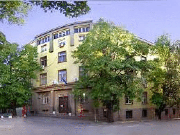 Районна прокуратура – Ямбол внесе в съда искане за налагане на мярка за неотклонение „задържане под стража“ спрямо Мирослав С., обвинен в извършване на заблуда спрямо жена