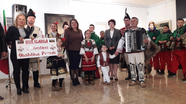 Зам.-Министър Амелия Гешева: Мисията На Фестивала „Сурва“ Е Да Съхрани Българските Традиции И Ценности И Да Ги Предаде На Децата