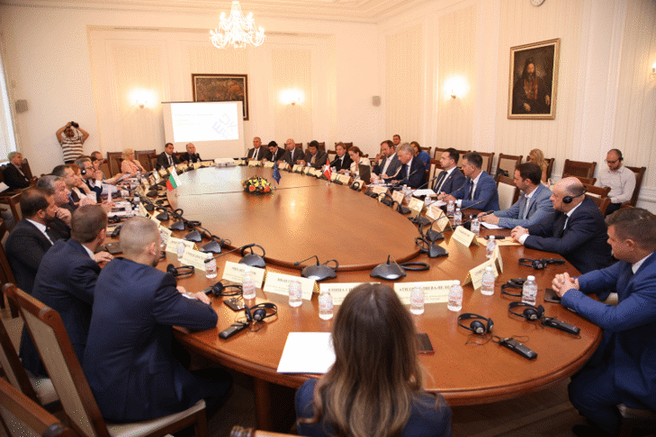 Посланикът на Дания Флеминг Стендер представи пред парламентарните комисии по външна политика и по европейските въпроси приоритетите на Датското председателство на Съвета на ЕС