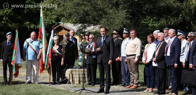Президентът Румен Радев: България има все по-голяма нужда от хора, за които честта, дългът, достойнството и моралът не са красиви фрази, зад които се прикриват користни интереси