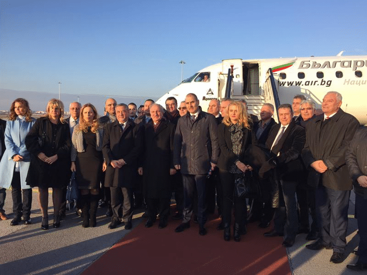 Заместник – министър Йовев се включи в делегацията, участваща в първия редовен полет София – Одеса – София