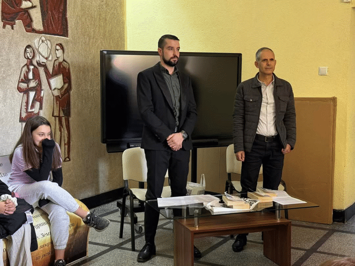 Прокурори от Районна прокуратура - Стара Загора изнесоха лекция пред ученици от ОУ „Свети Паисий Хилендарски“ в гр.Казанлък по Образователната програма на ВСС