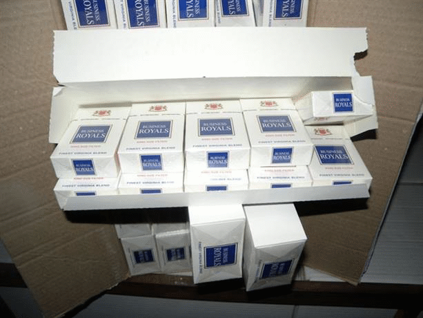 Видински полицаи иззеха 200 000 къса контрабандни цигари