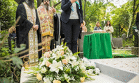 Поставена е надгробна плоча на гроба на писателката Яна Язова СО