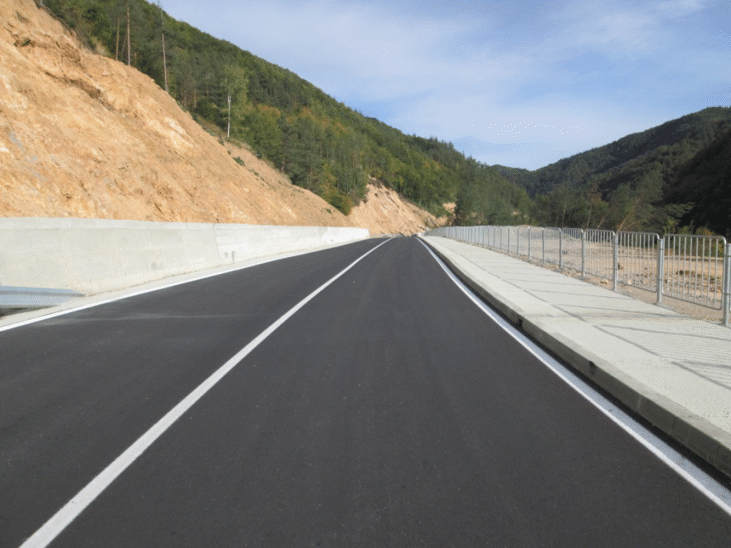 Завърши рехабилитацията на 8 км от път III-8681 Рудозем - Смилян