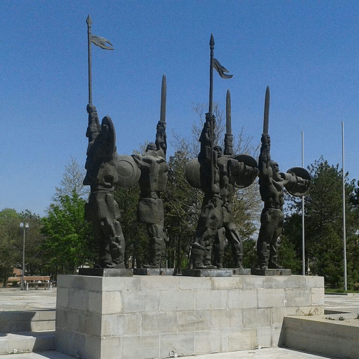 Министър Димов прави първа копка на водния цикъл в Добрич