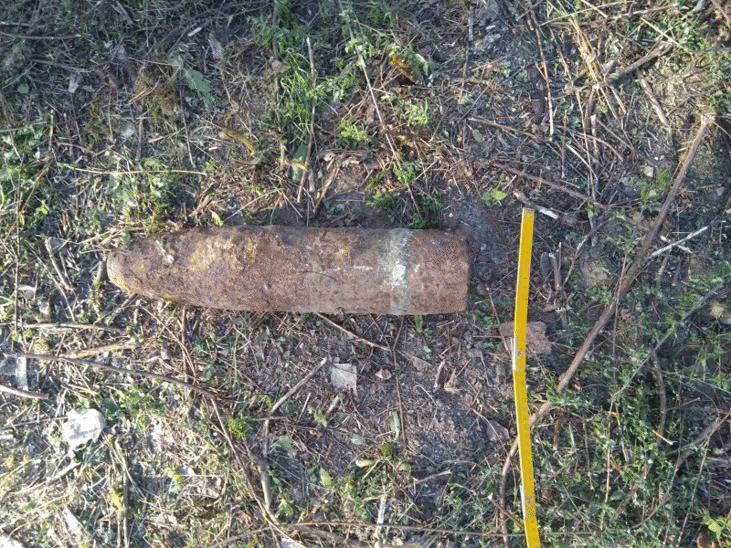 Военнослужещи от Сухопътните войски унищожиха невзривен боеприпас, открит в землището на гр. Казанлък