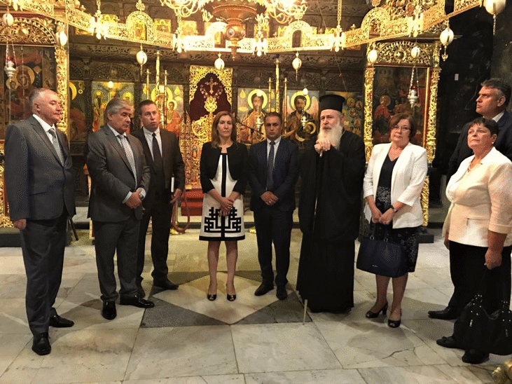 Министър Ангелкова и посланик Макаров посетиха Троянския манастир