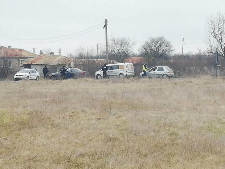 При специализираната полицейска операция в община Вълчи дол и Суворово под ръководството на Окръжната прокуратура във Варна е задържан мъж за разпространение на порнографски материали