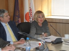 Мая Манолова: Внимателно със Закона за личния фалит, за да не „извадим очи“