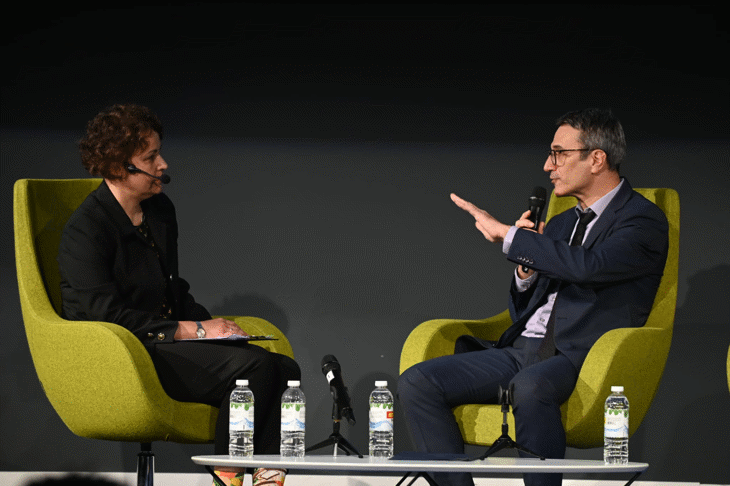 Министър Трайков: Евтината зелена енергия изисква скъпа сигурност - управлението на мрежите става решаващо за стабилността на системата