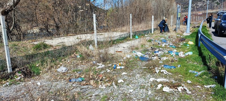 Служители на БДЗБР и доброволци почистиха терени край река Струма в инициатива под мотото „С мисъл за утре"